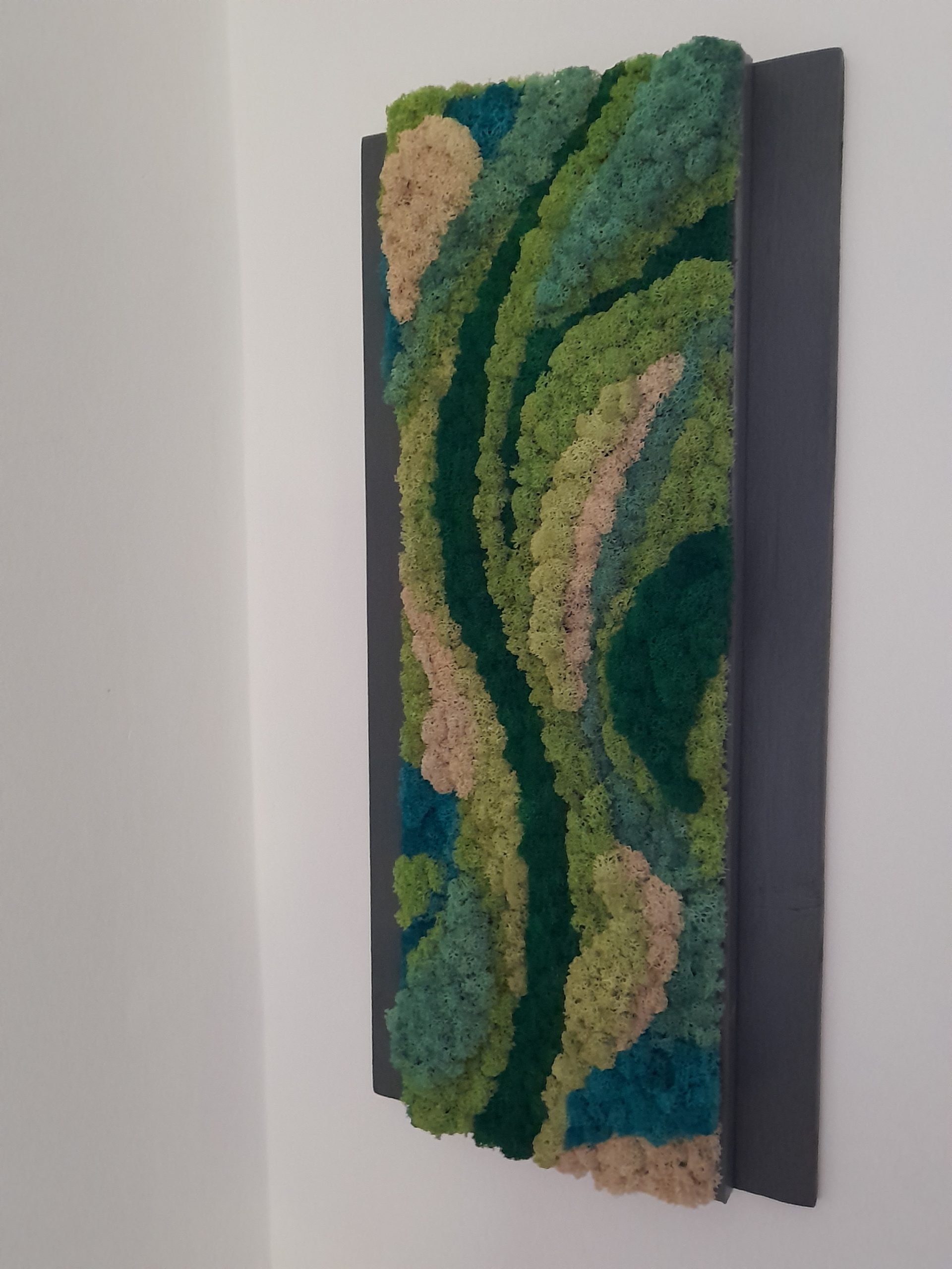 Tablou abstract, 3D, cu licheni naturali stabilizați, în tonuri degrade: azur intens, verde alpin, verde smarald, pana la alb natural - imagine 9