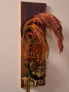 Vara,la apus-cu licheni, mușchi și plante naturale stabilizate,pe lemn masiv/80x25 cm